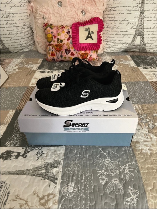 Skechers Shoes - Skechers Black Knit Lace-Up Sport Sneakers (Arch fit)